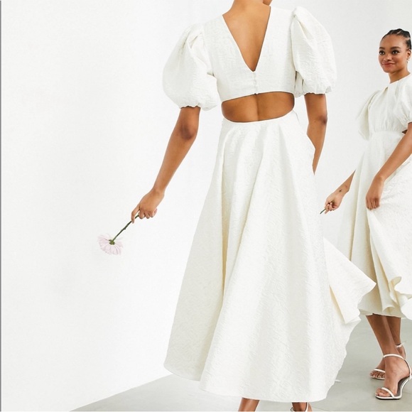 NWT ASOS Bridal Bridget Jacquard Puff Sleeve Wedding Dress with Cut-Out Back - Picture 2 of 3